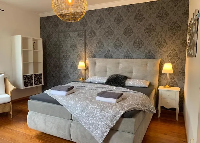 Boutique Apartment Villa Landenberger Outlet Metzingen P12E